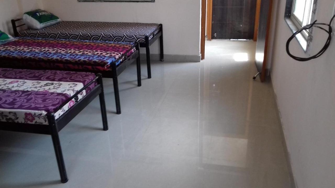 Imperial Pg Services Pune Extérieur photo