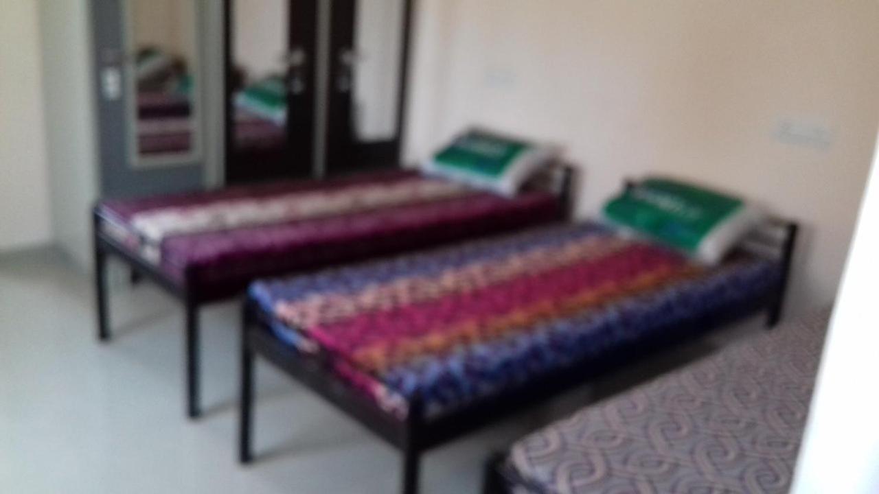 Imperial Pg Services Pune Extérieur photo
