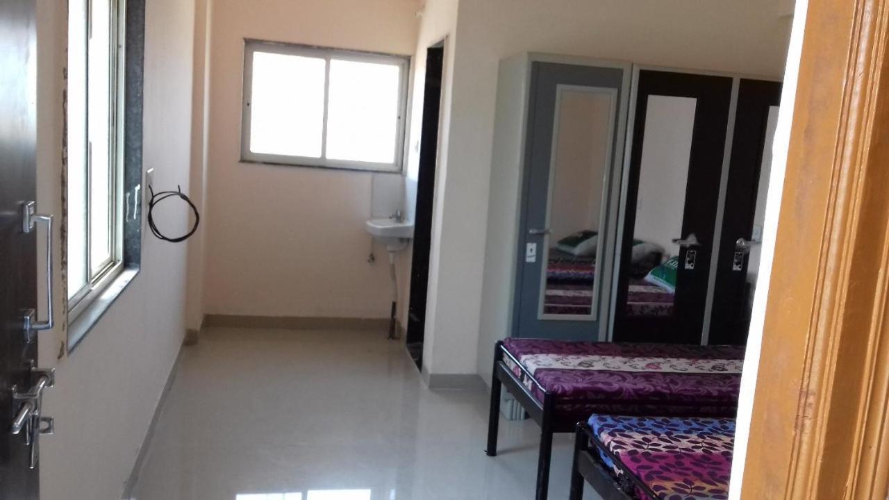 Imperial Pg Services Pune Extérieur photo