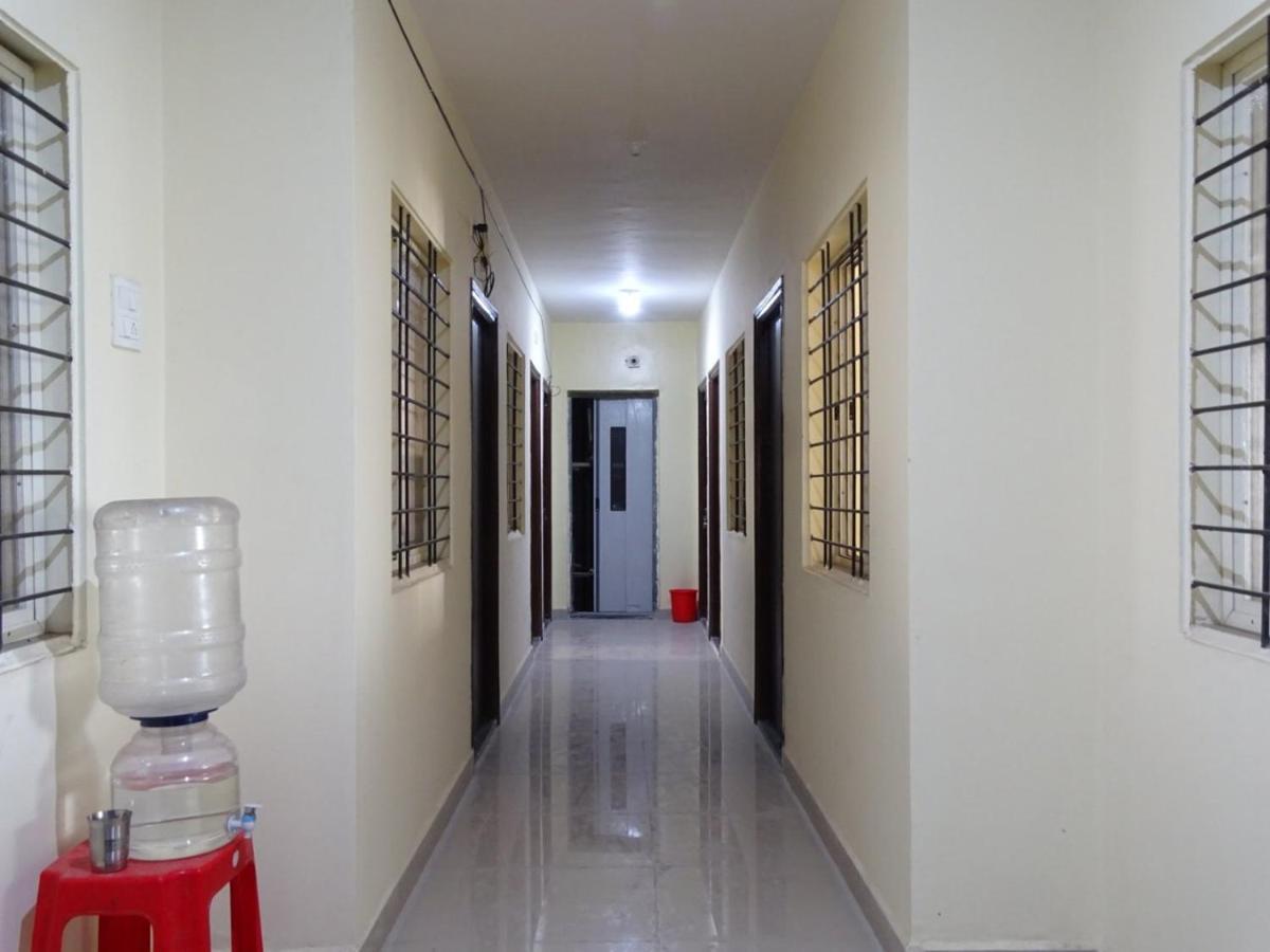 Imperial Pg Services Pune Extérieur photo